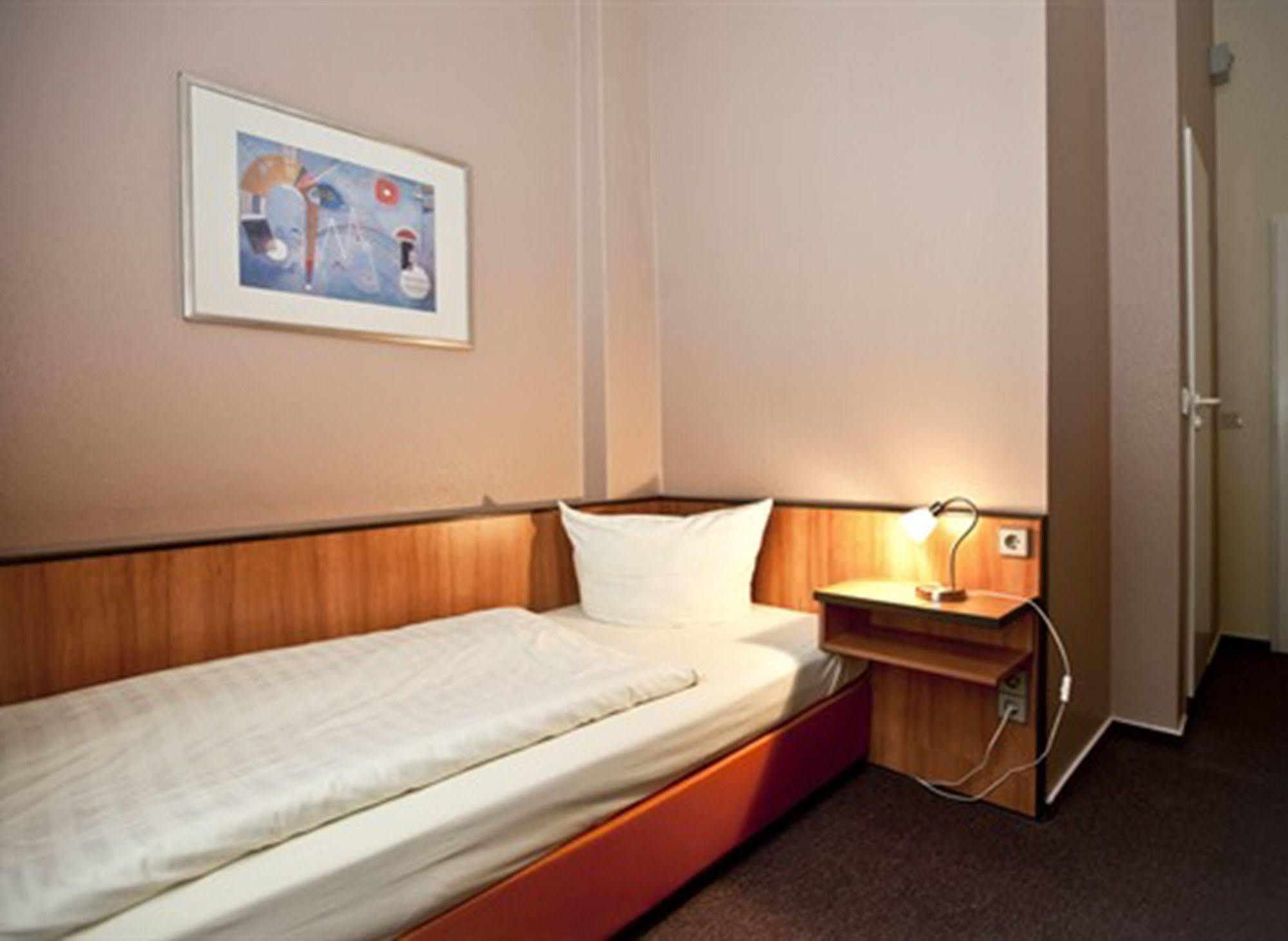 Rewari Hotel Berlin Exterior photo
